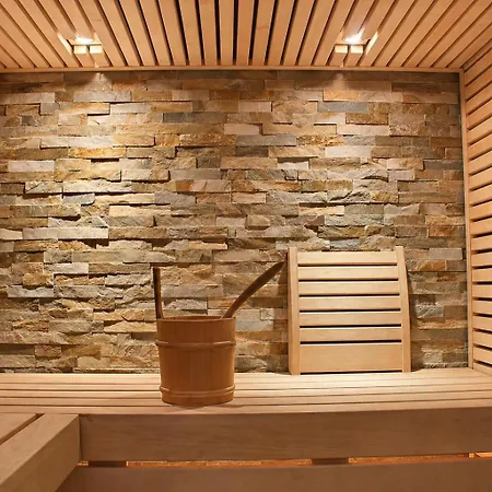 Woodmood *