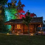 Woodmood Camping *