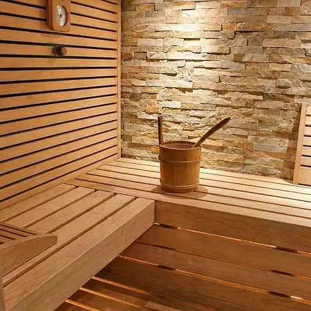 Woodmood *