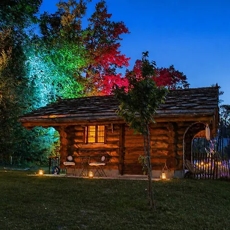 Woodmood Κάμπινγκ *
